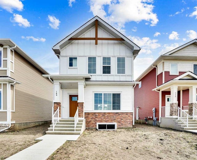 108 Bridgeport Green, Chestermere