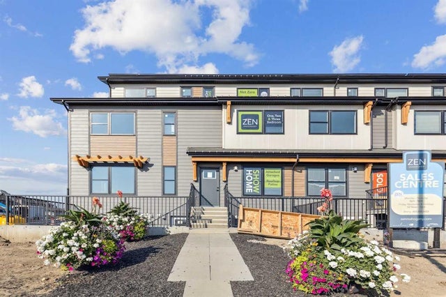 105, 135 Mahogany Parade Se, Calgary