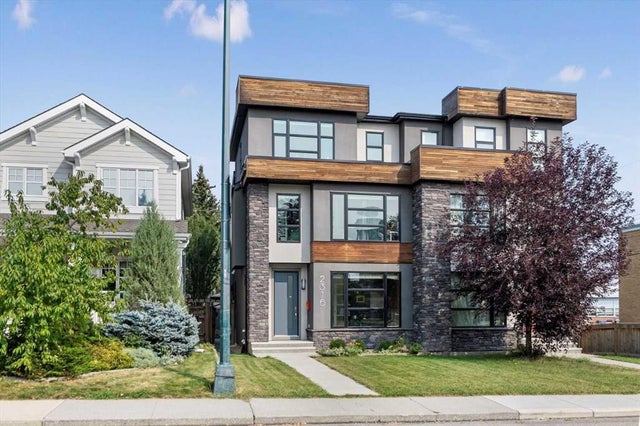 2316 22 Street Nw, Calgary