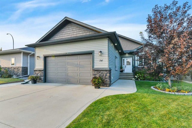 34 Leaside Crescent, Sylvan Lake