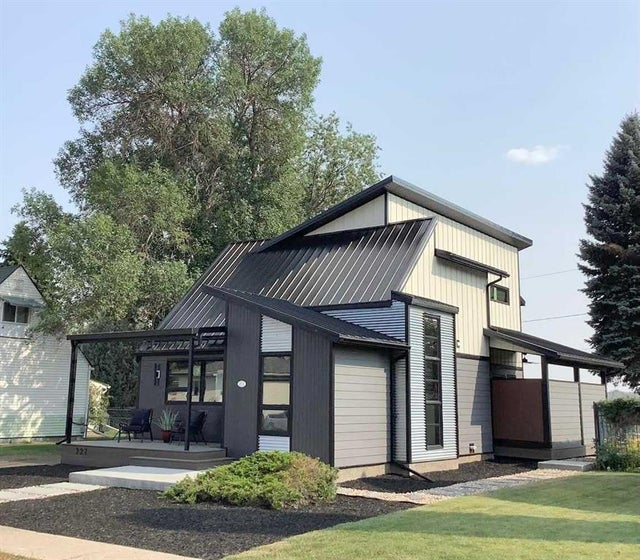 227 12 Street Se, Medicine Hat