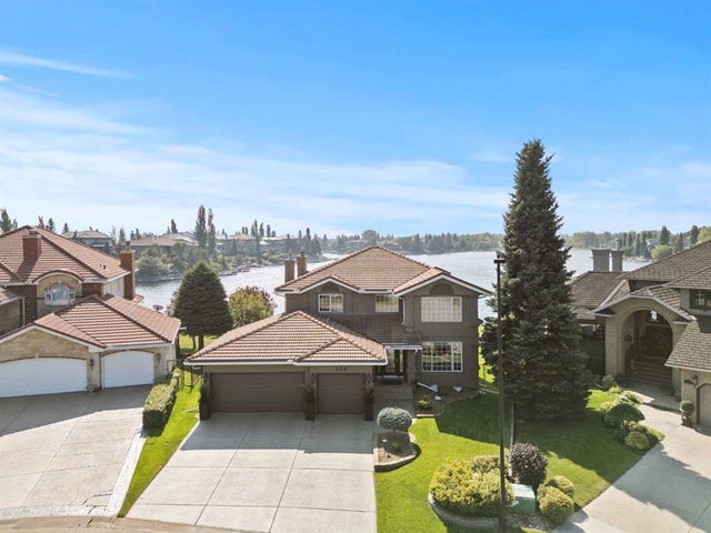 230 Mckenzie Lake Bay Se, Calgary