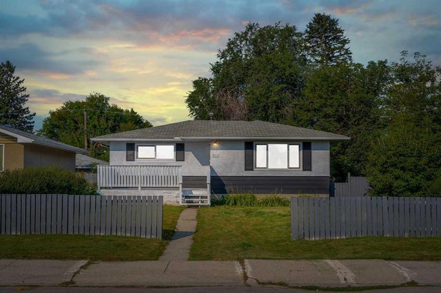 1523 48 Street Se, Calgary