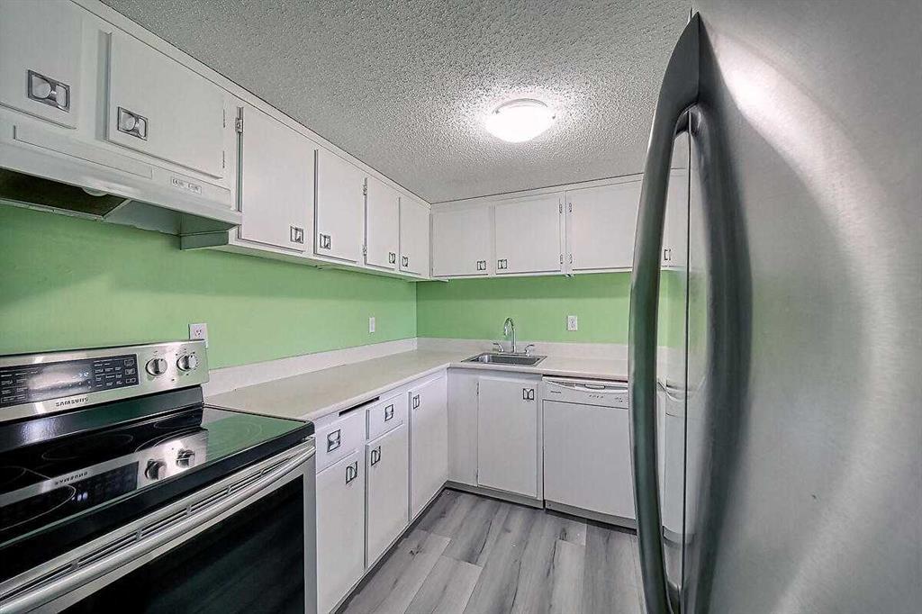 206, 2200 Woodview Drive Southwest, Calgary – Residential Row/Townhouse Listing Photo 21