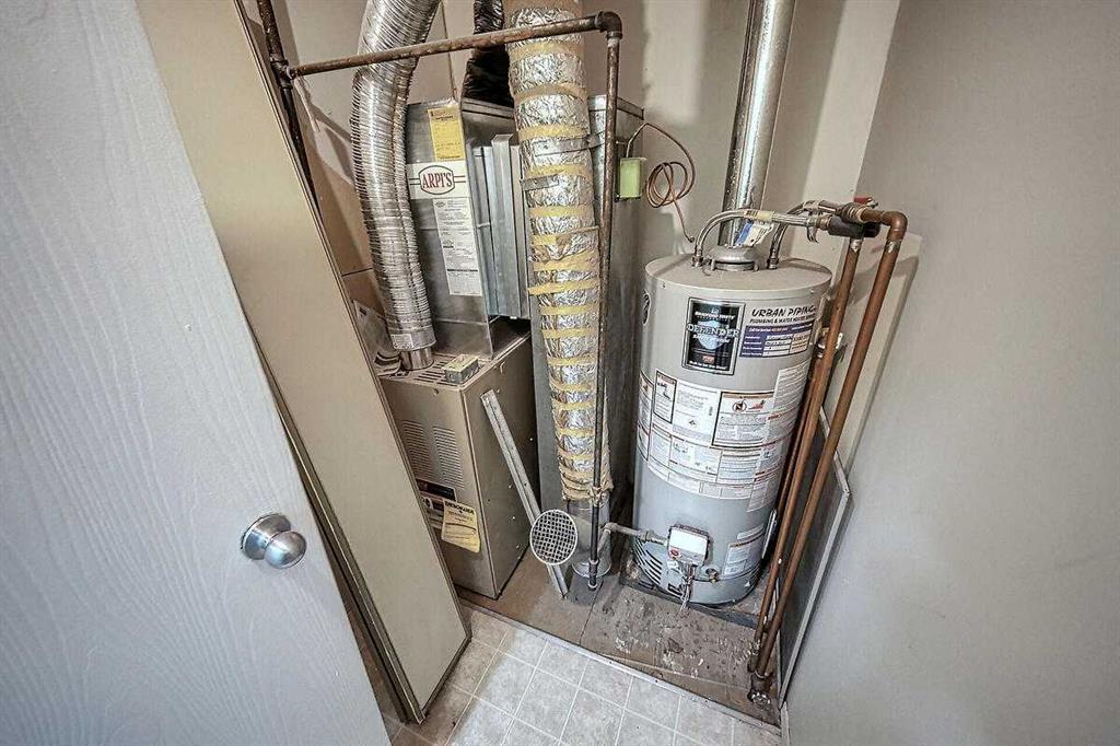 206, 2200 Woodview Drive Southwest, Calgary – Residential Row/Townhouse Listing Photo 33