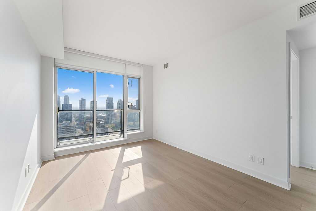 2705, 310 12 Avenue Southwest, Calgary – Residential Apartment Listing Photo 11