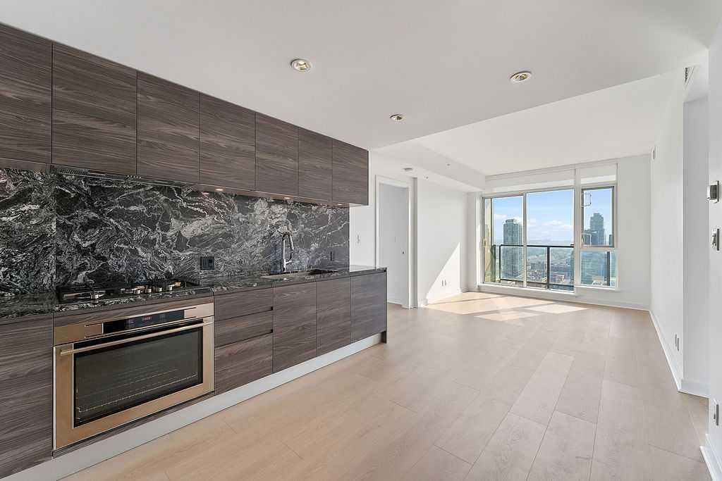 2705, 310 12 Avenue Southwest, Calgary – Residential Apartment Listing Photo 8