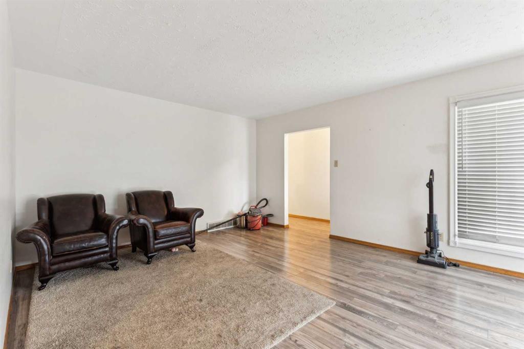 624 26 Avenue Ne Calgary Alberta T2E 1Z5 Winston Heights/Mountview Home For Sale