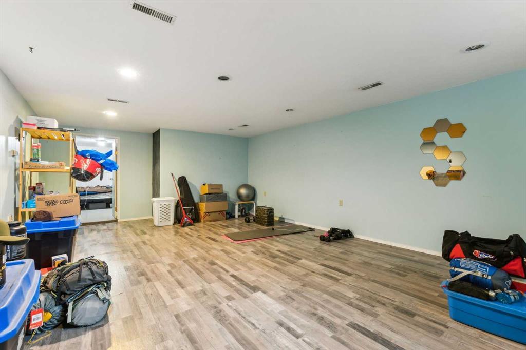 624 26 Avenue Ne Calgary Alberta T2E 1Z5 Winston Heights/Mountview Home For Sale