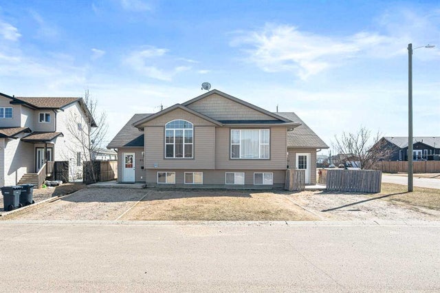 403 6 Street, Marwayne