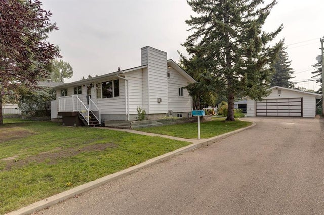 429 3 Avenue Ne, Airdrie