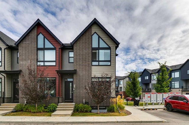805 Sage Meadows Gardens Nw, Calgary