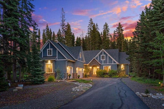314 Hawk's Nest Hollow, Priddis Greens