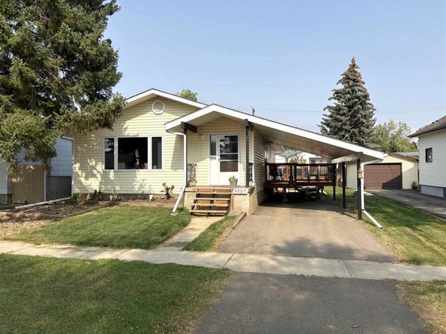 5007 46 Avenue, Forestburg