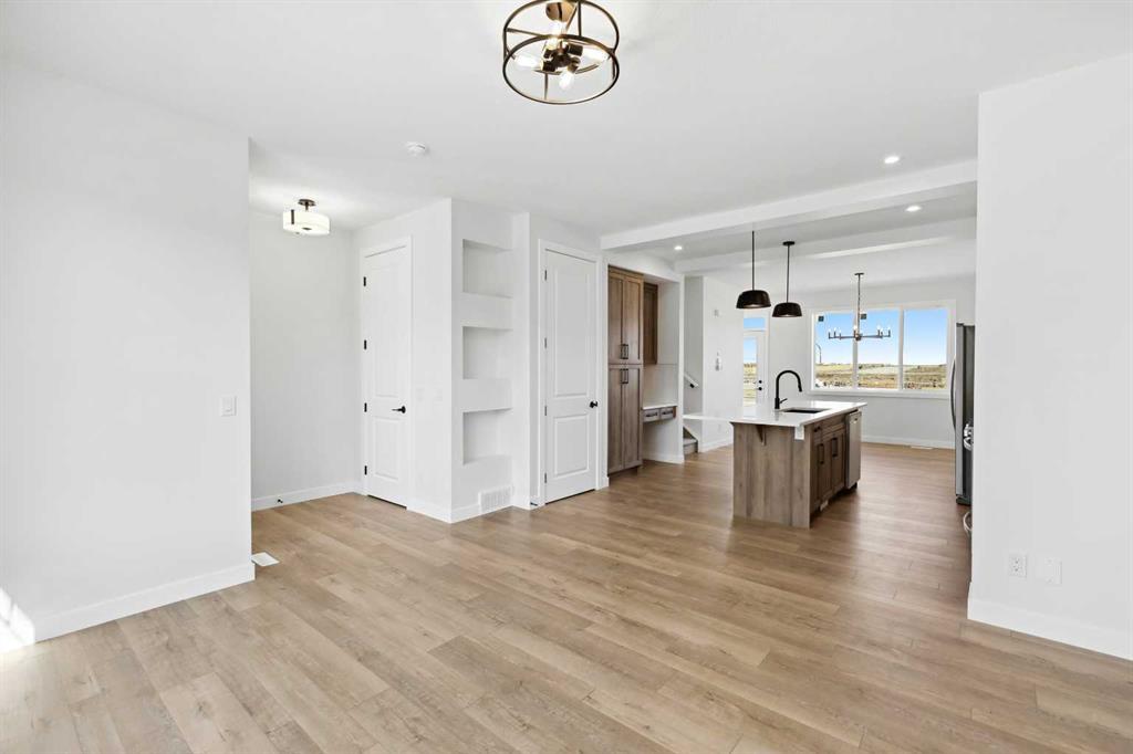 414 River Avenue, Cochrane – Residential Detached Listing Photo 8