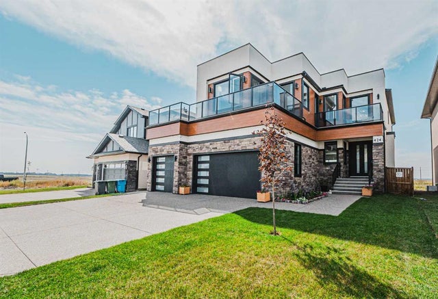 424 Watercrest Place, Chestermere