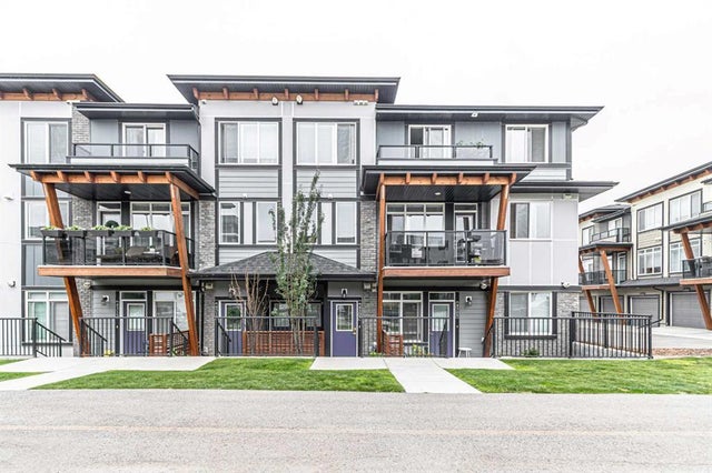 4307 Seton Drive Se, Calgary