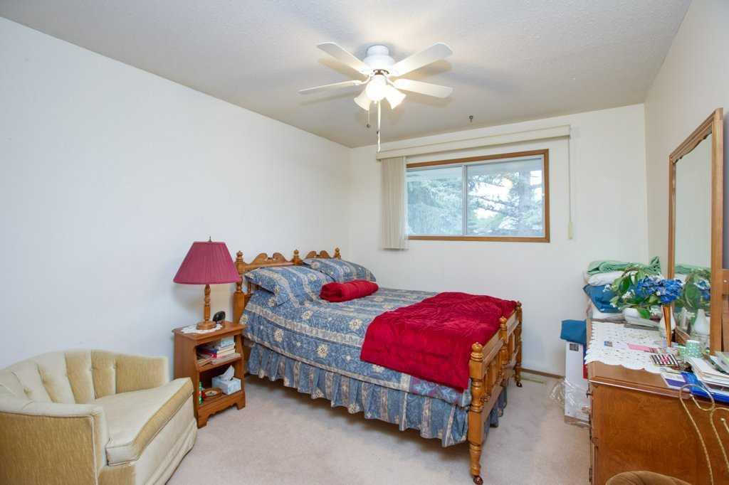 307 Silverthorn Way Northwest, Calgary – Residential Detached Listing Photo 14