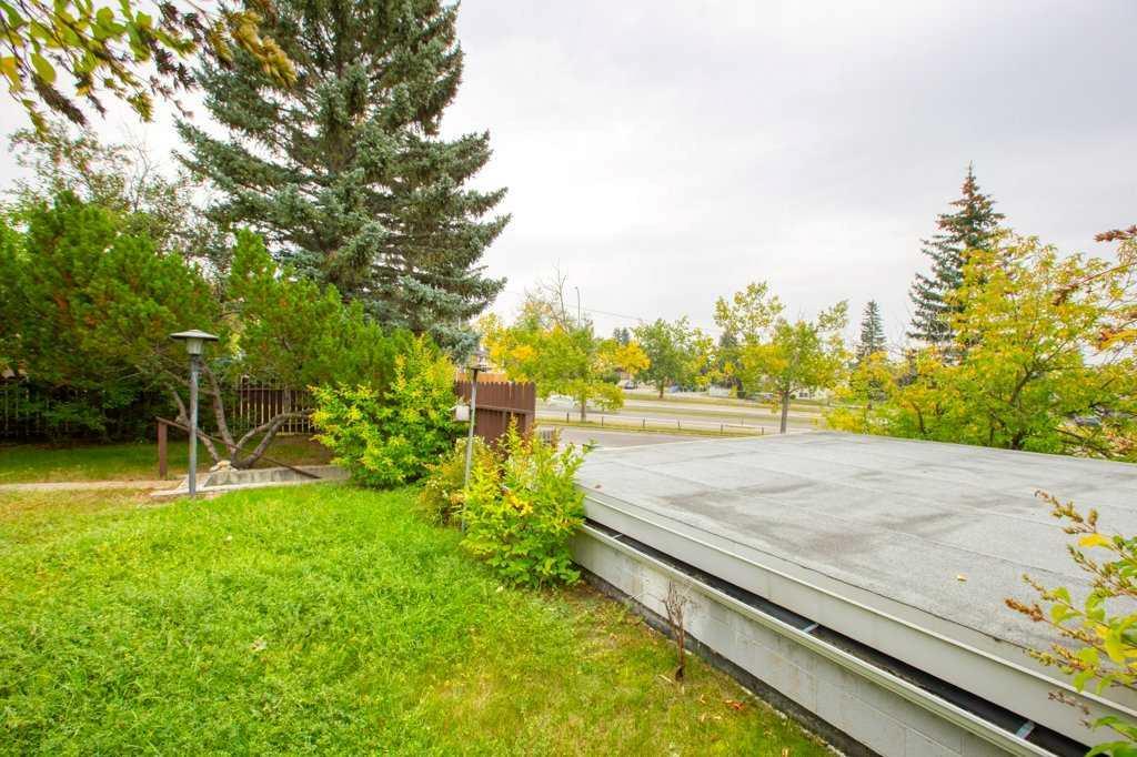 307 Silverthorn Way Northwest, Calgary – Residential Detached Listing Photo 21