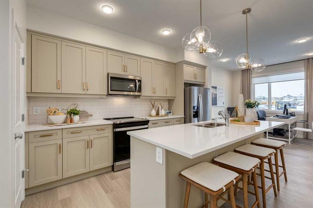 30 Starling Boulevard Nw, Calgary