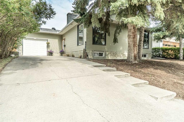4812 Valiant Drive Nw, Calgary
