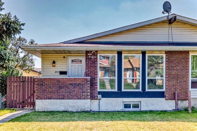 6327 24 Avenue Ne, Calgary