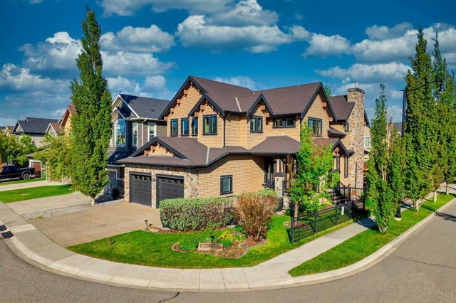 102 Cooperstown Lane Sw, Airdrie