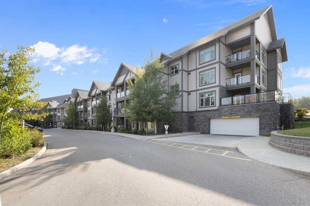 227, 15 Aspenmont Heights Sw, Calgary