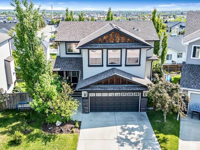 521 Westmount Close, Okotoks