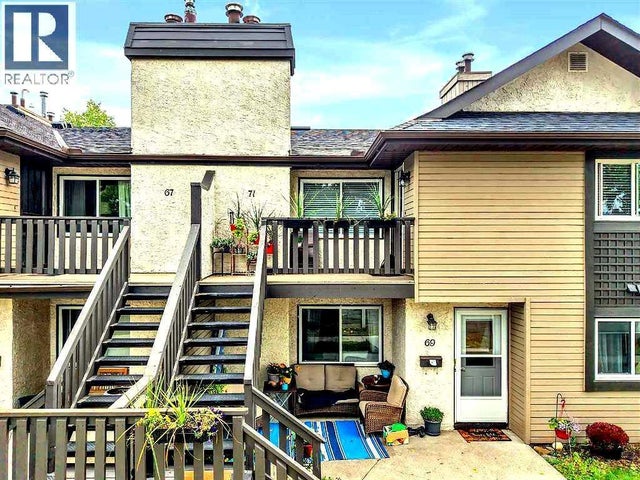 71 Cedar Springs Gardens Sw, Calgary
