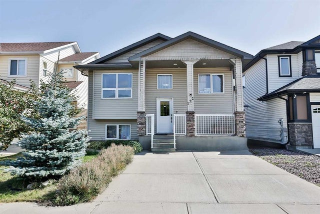 122 Tartan Boulevard W, Lethbridge