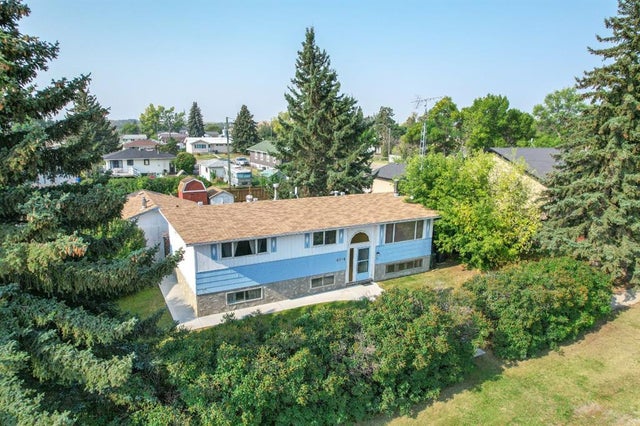 4624 48th Street, Alix