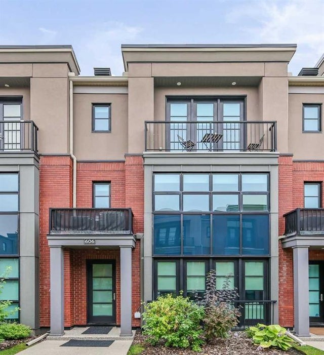 606 Aspen Meadows Hill Sw, Calgary