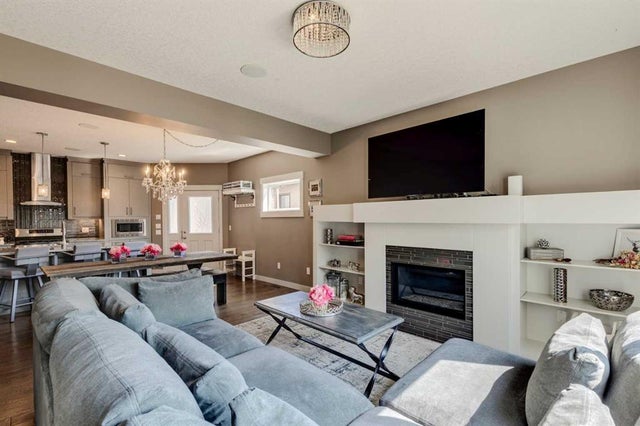 2, 4613 17 Avenue Nw, Calgary