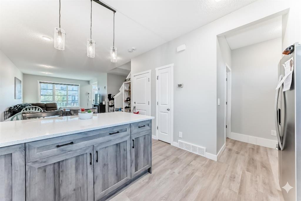 7468 202 Avenue Southeast, Calgary – Residential Semi Detached Listing Photo 10