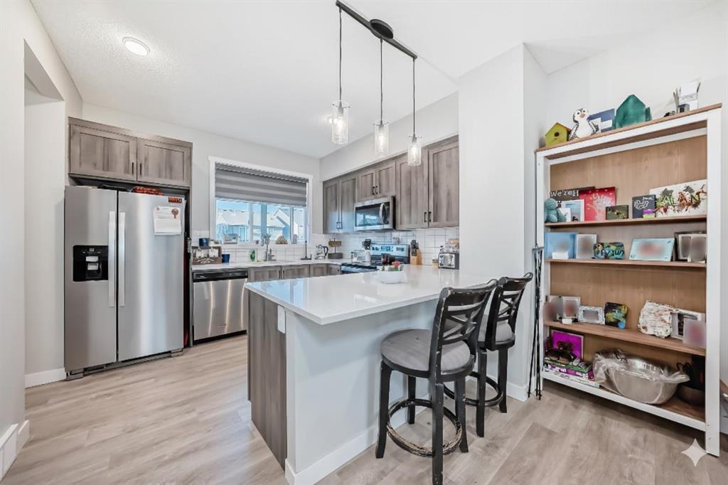 7468 202 Avenue Southeast, Calgary – Residential Semi Detached Listing Photo 11