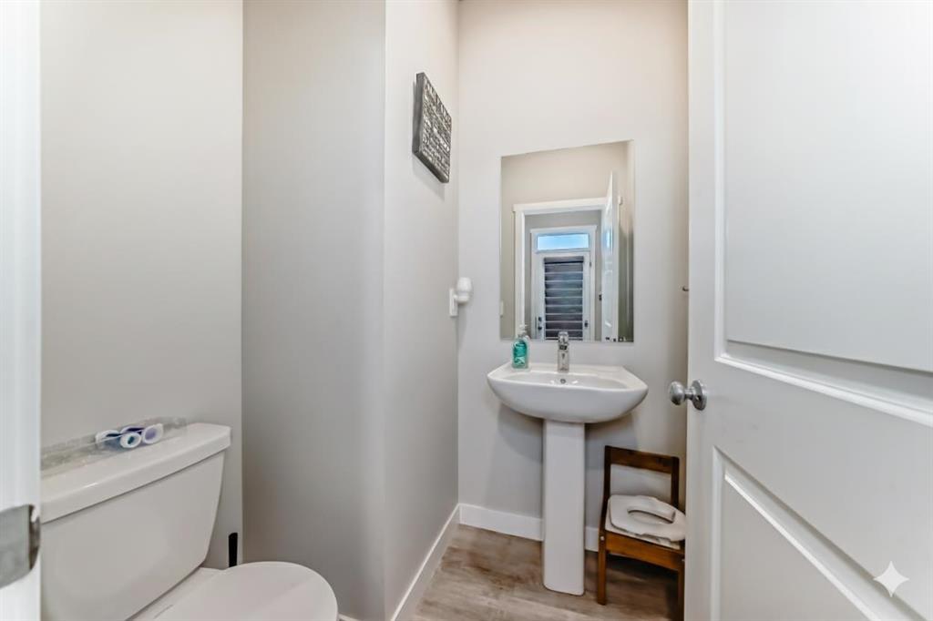 7468 202 Avenue Southeast, Calgary – Residential Semi Detached Listing Photo 12