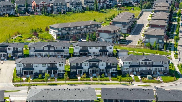 1204, 525 River Heights Drive, Cochrane