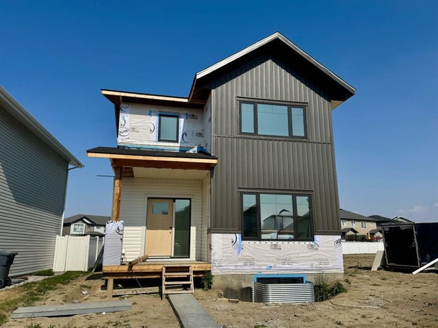 36 Memorial Parkway, Rural Red Deer County