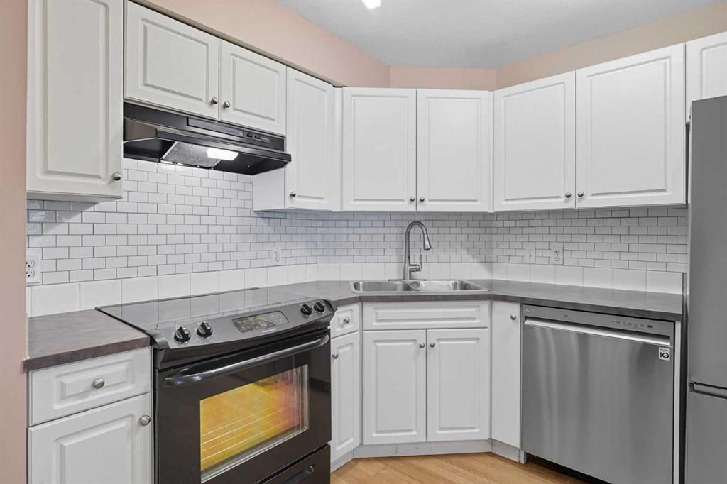 110, 2000 Applevillage Court Southeast, Calgary – Residential Apartment Listing Photo 4