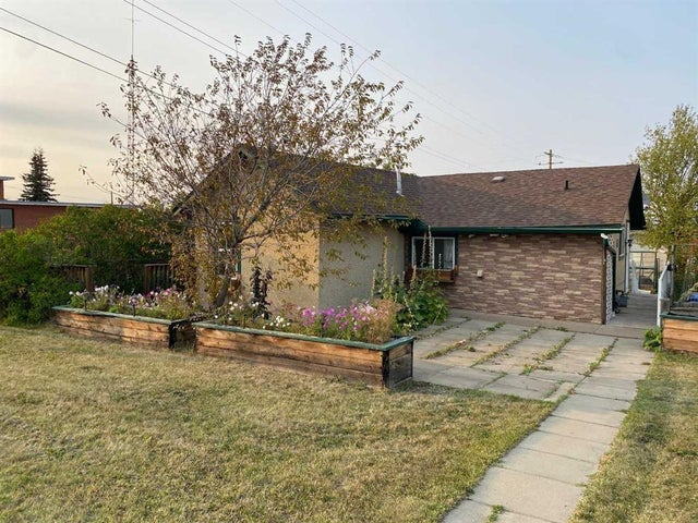 5031 45 Avenue, Spirit River