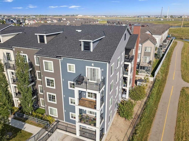 2411, 99 Copperstone Park Se, Calgary