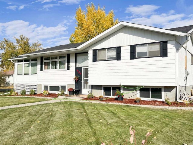 404 Whitney, Carmangay