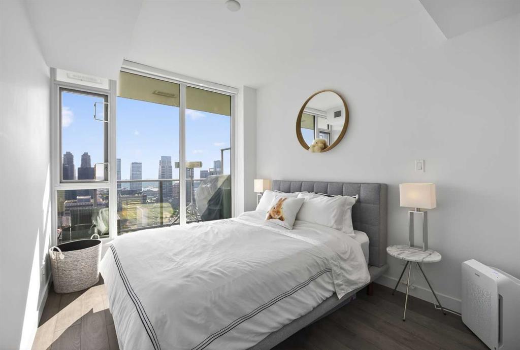 2405, 310 12 Avenue Southwest, Calgary – Residential Apartment Listing Photo 9