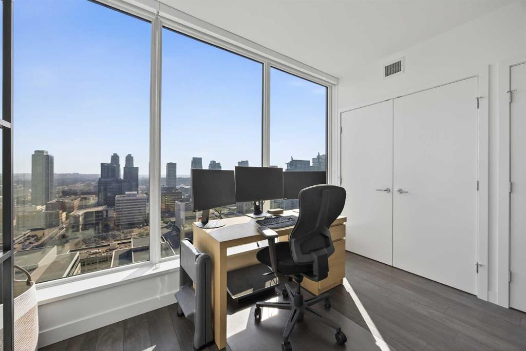 2405, 310 12 Avenue Southwest, Calgary – Residential Apartment Listing Photo 13