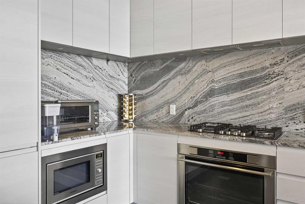 2405, 310 12 Avenue Southwest, Calgary – Residential Apartment Listing Photo 5