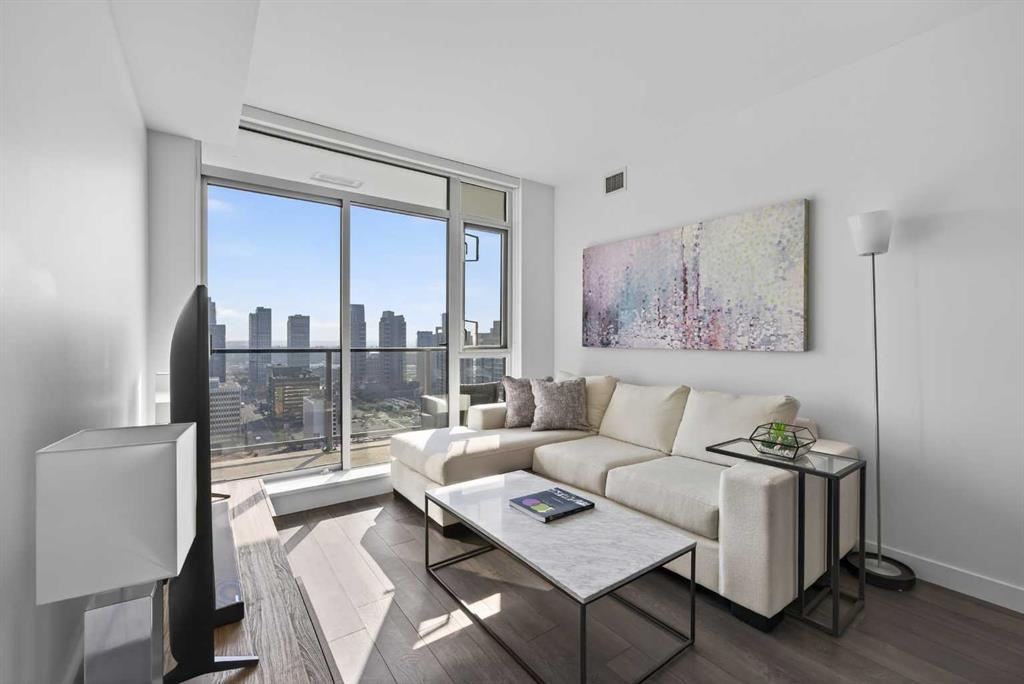 2405, 310 12 Avenue Southwest, Calgary – Residential Apartment Listing Photo 6