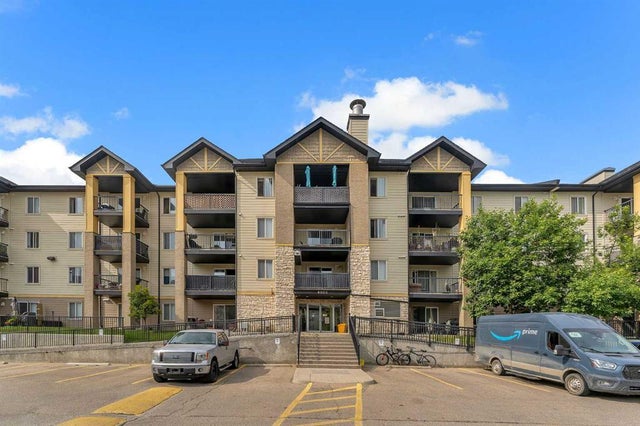8328, 304 Mackenzie Way Sw, Airdrie