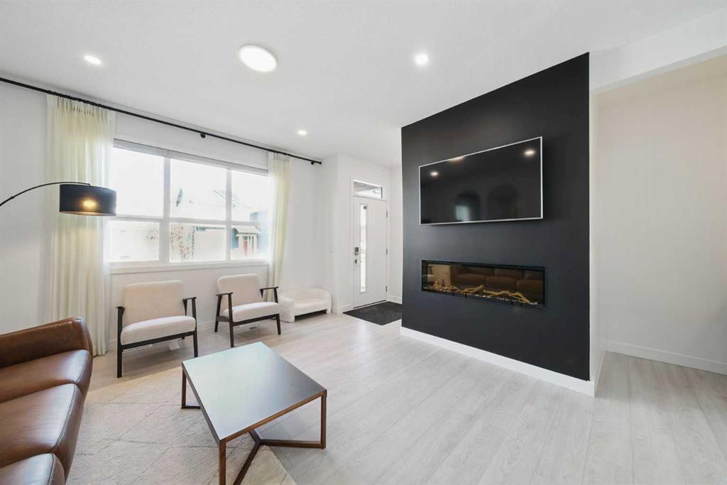 Photo of Listing #A2255935