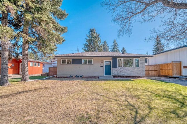 2715 63 Avenue Sw, Calgary
